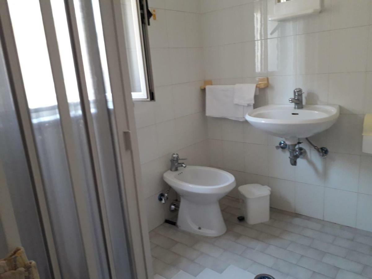 Hotel Santa Caterina Gizzeria Buitenkant foto