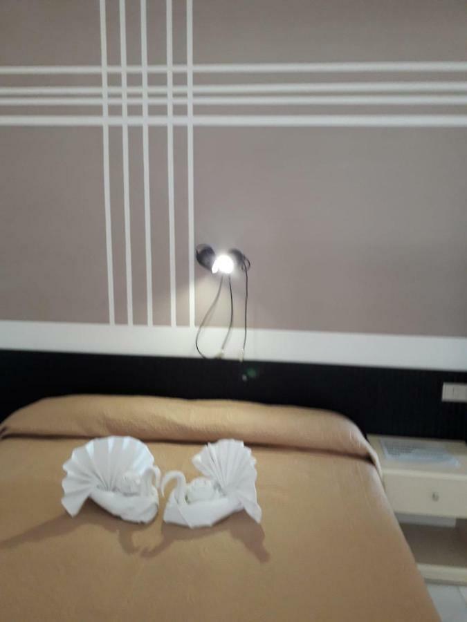 Hotel Santa Caterina Gizzeria Buitenkant foto