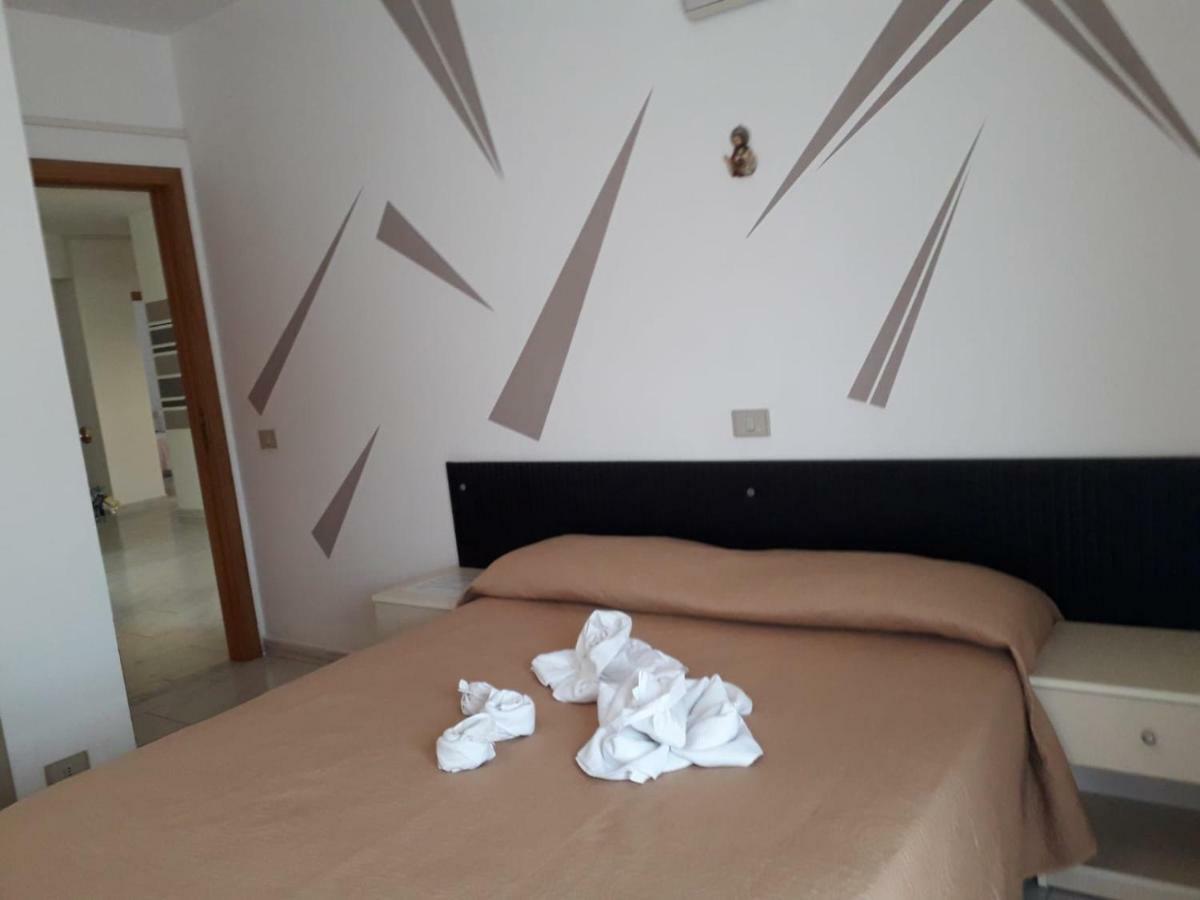 Hotel Santa Caterina Gizzeria Buitenkant foto